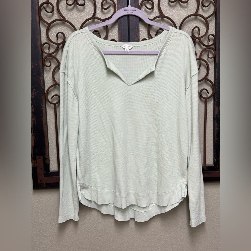 Lucky Brand long sleeve vneck mint green top
